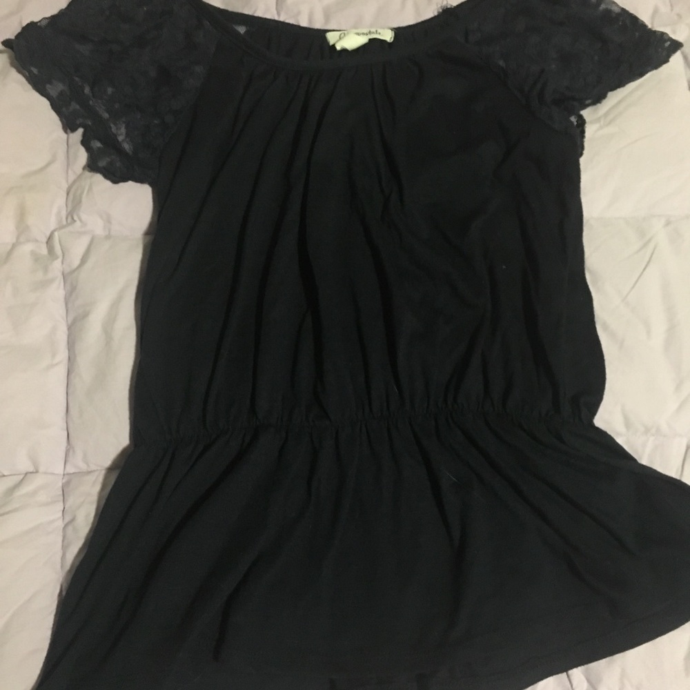 Girls Aeropostale lace blouse